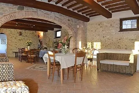 Villa Sleeps 15 Pool Wifi *